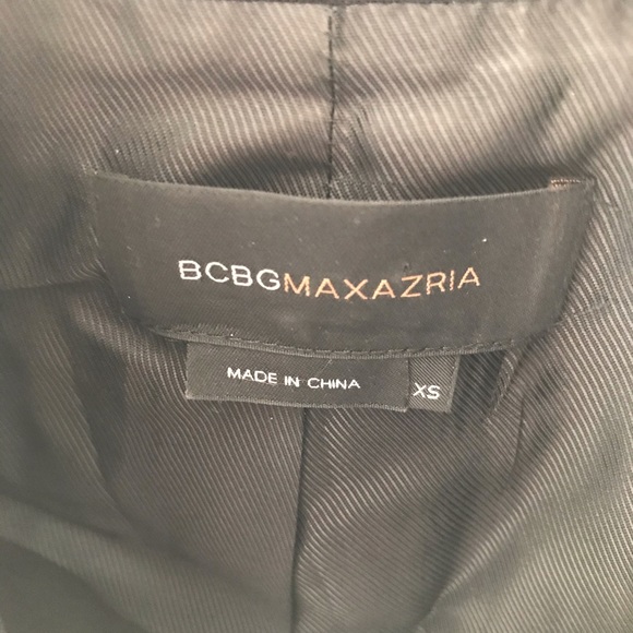 SALE!🎉Amazing BCBG Black Cropped Blazer Jacket - Picture 2 of 4